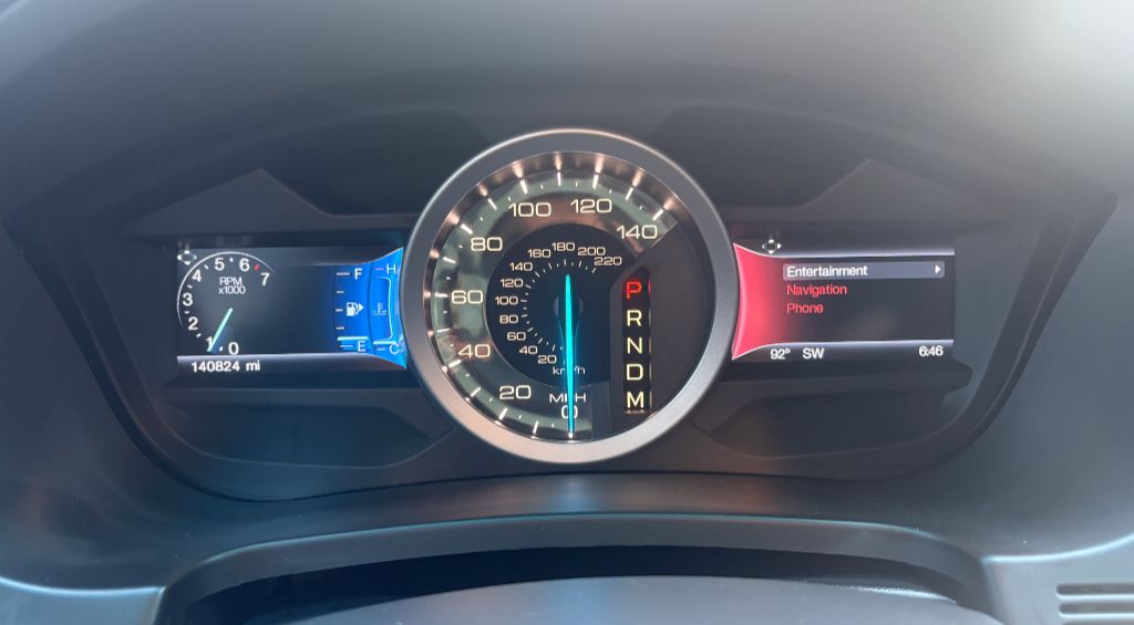 2015 Ford Explorer - $9,995