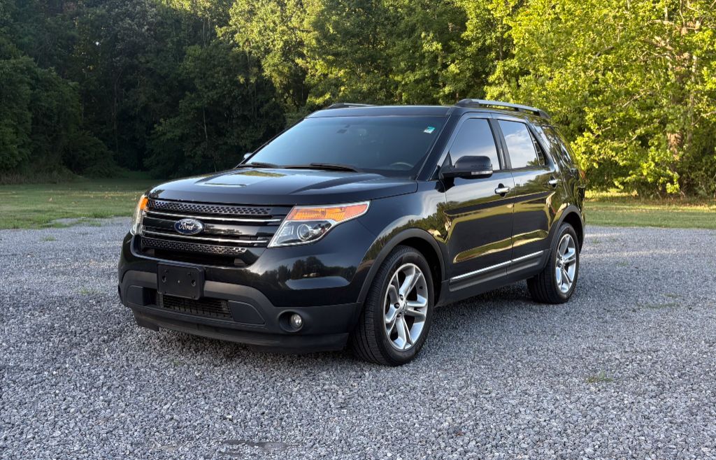 2015 Ford Explorer - $9,995