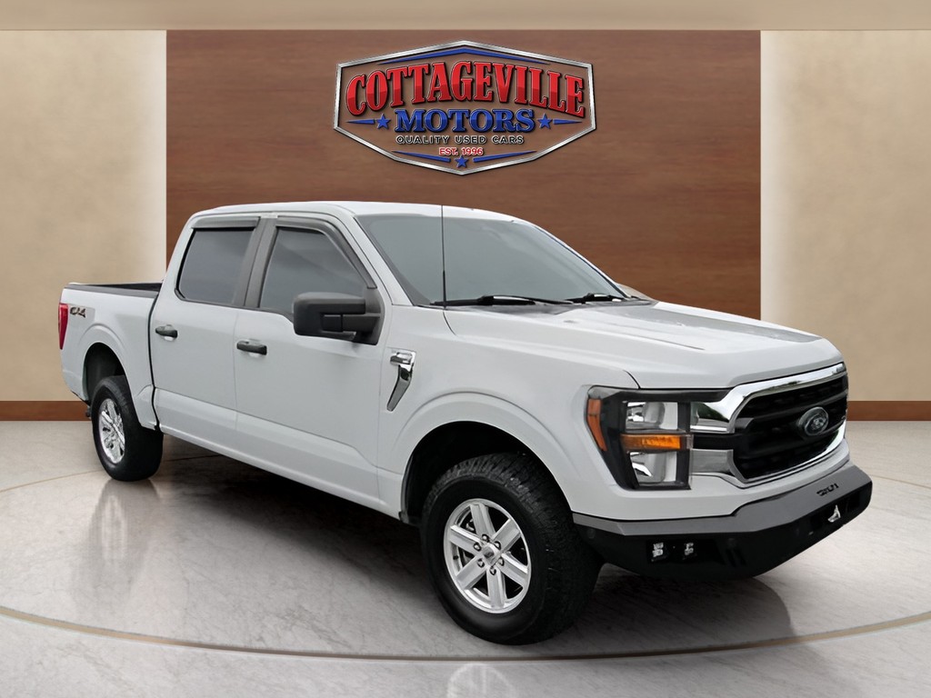 2023 Ford F-150 - $33,600