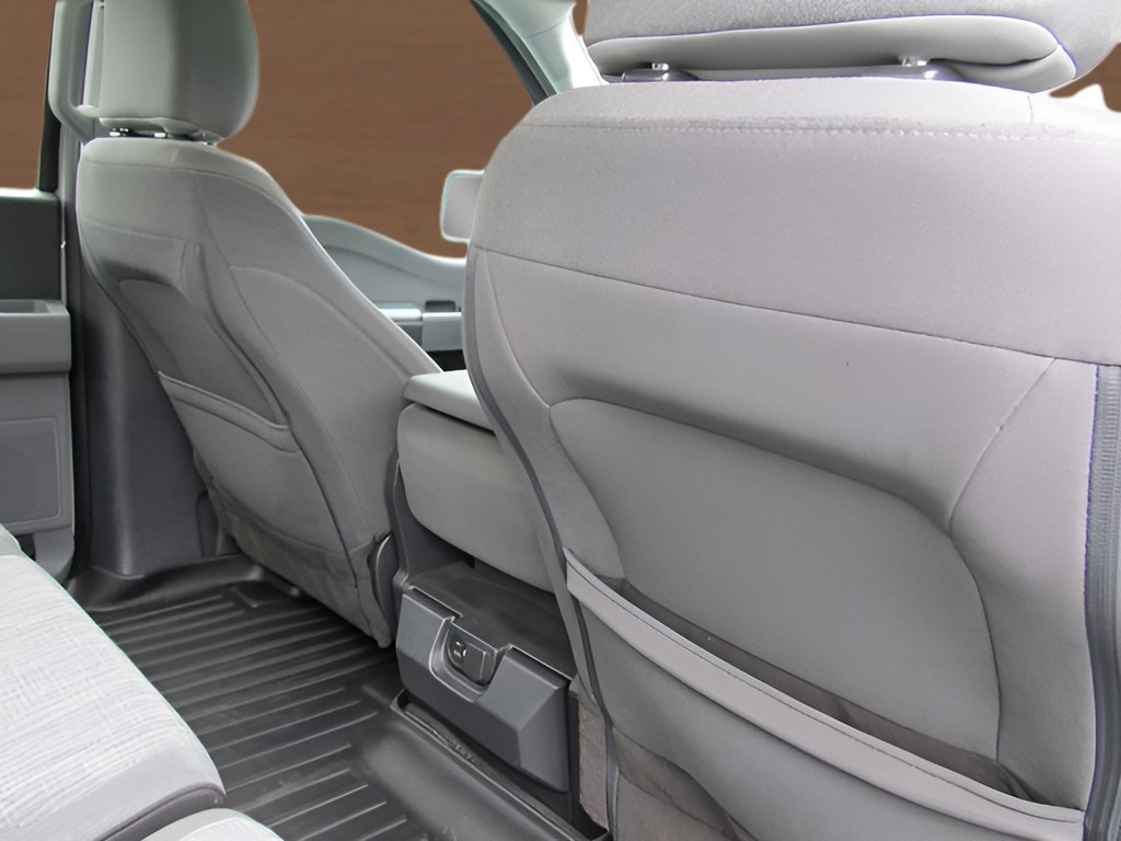 2023 Ford F-150 - $33,600