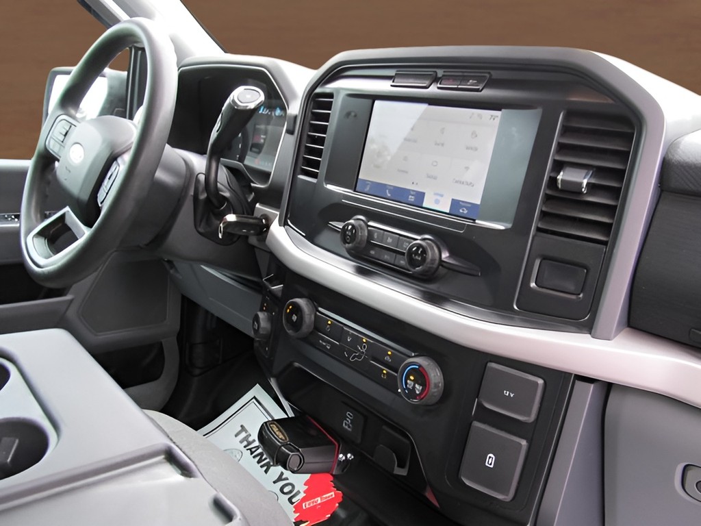 2023 Ford F-150 - $33,600