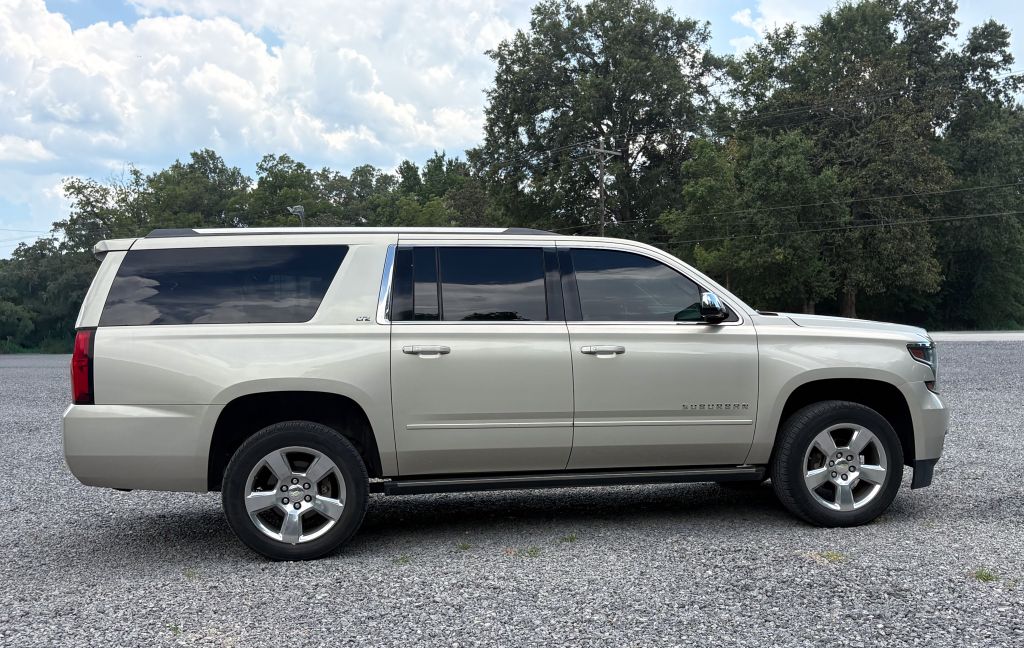 2015 Chevrolet Suburban - $19,995