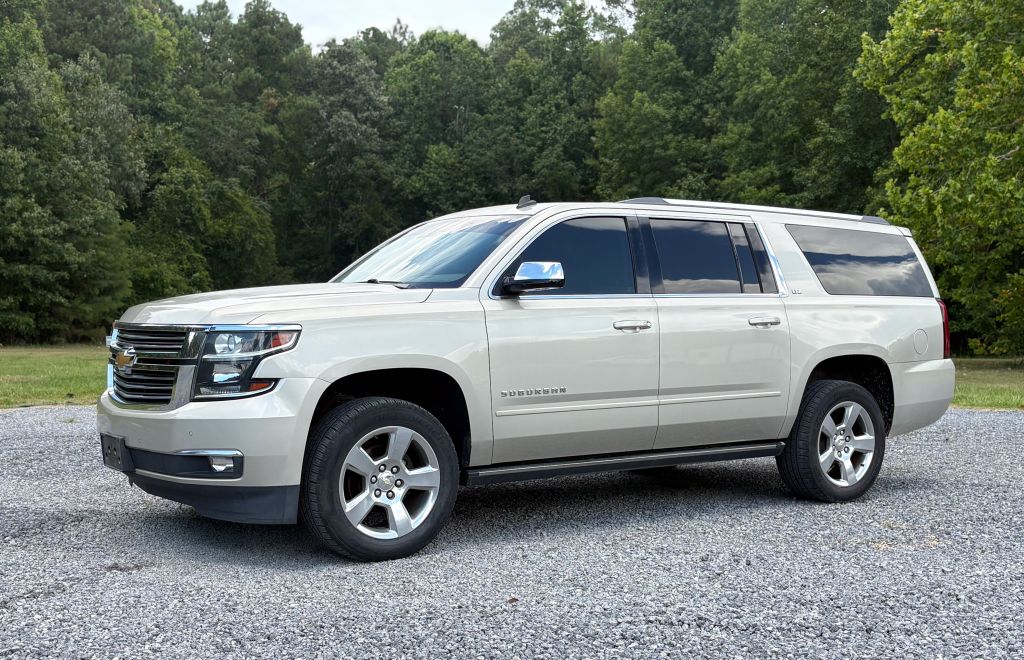 2015 Chevrolet Suburban - $19,995