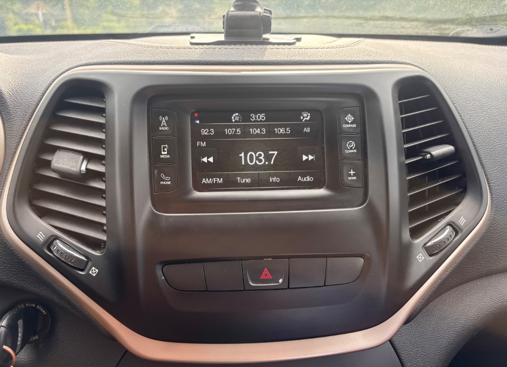 2014 Jeep Cherokee - $11,995