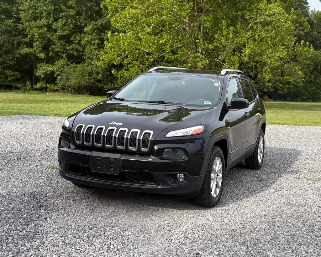 2014 Jeep Cherokee - $11,995