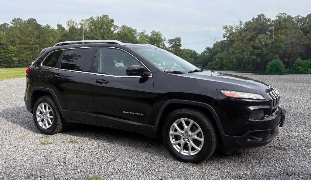 2014 Jeep Cherokee - $11,995