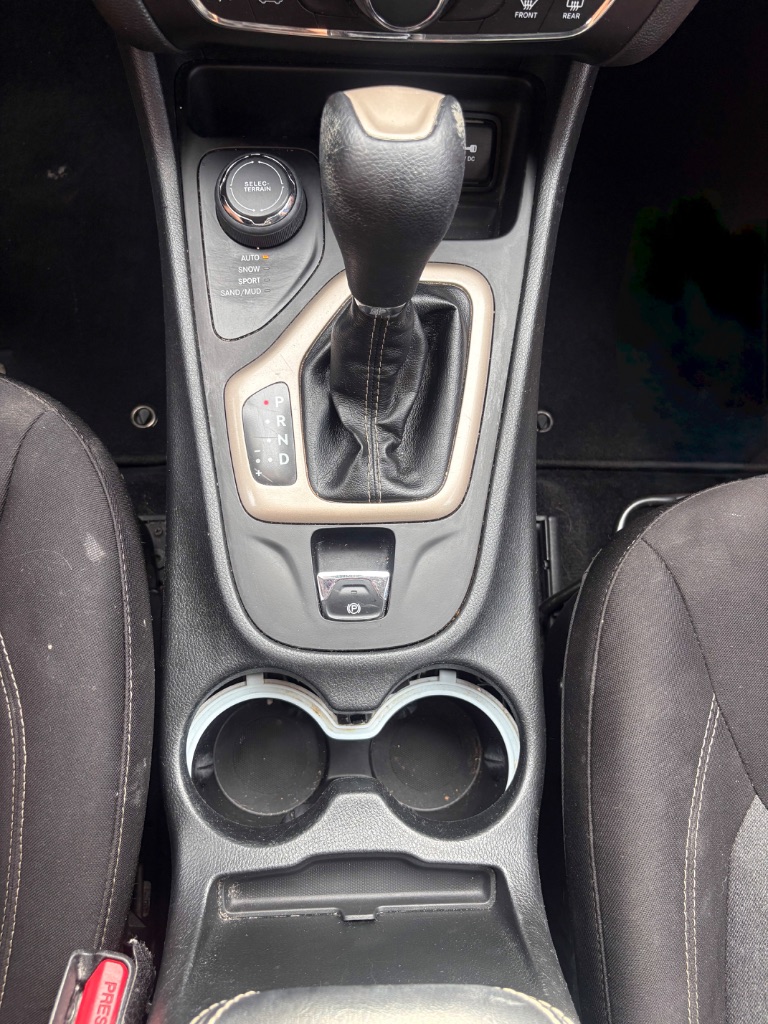 2014 Jeep Cherokee - $11,995