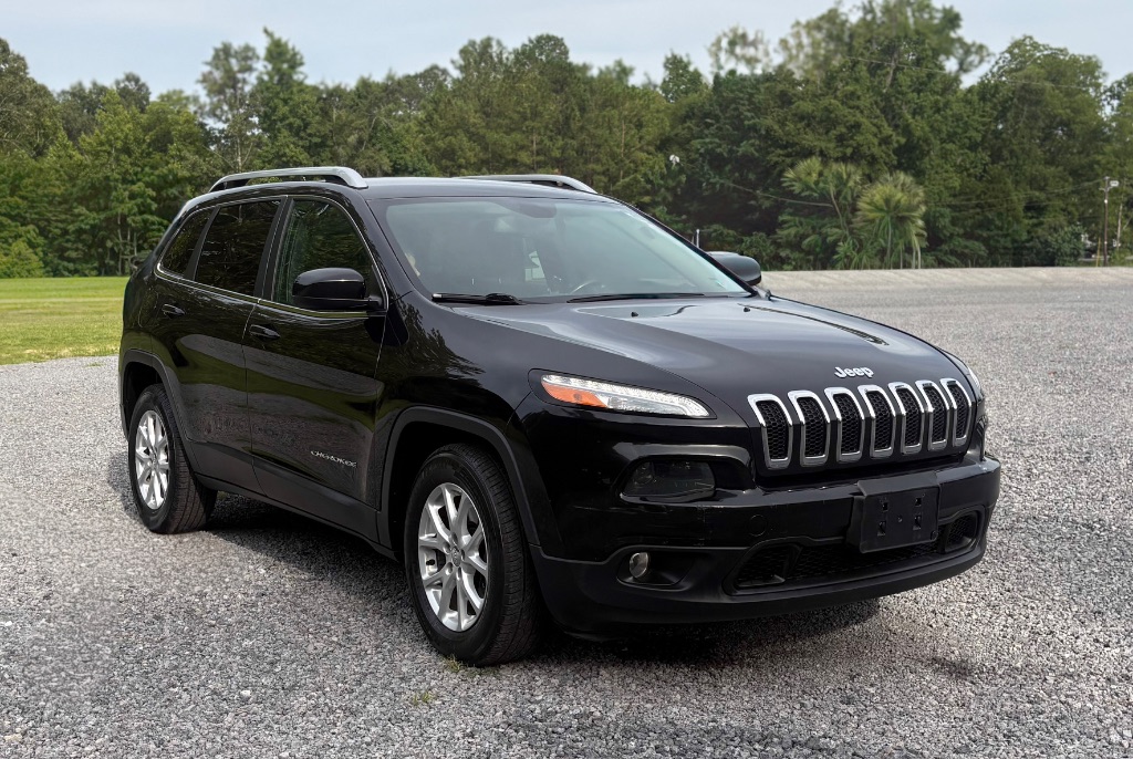 2014 Jeep Cherokee - $11,995