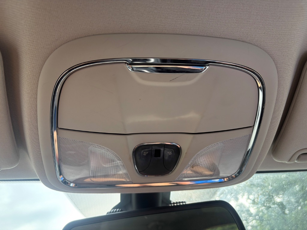 2014 Jeep Cherokee - $11,995