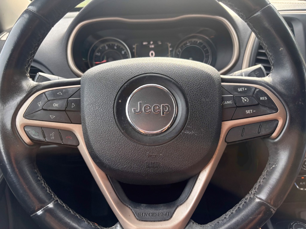 2014 Jeep Cherokee - $11,995