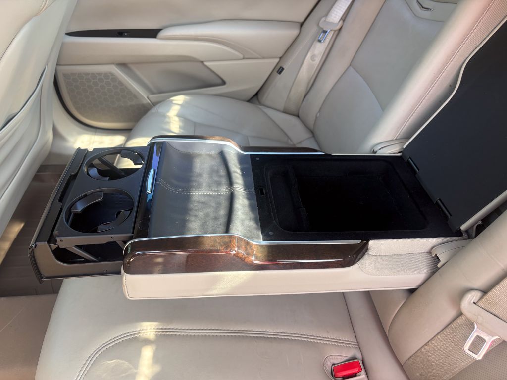 2014 Cadillac XTS - $10,995