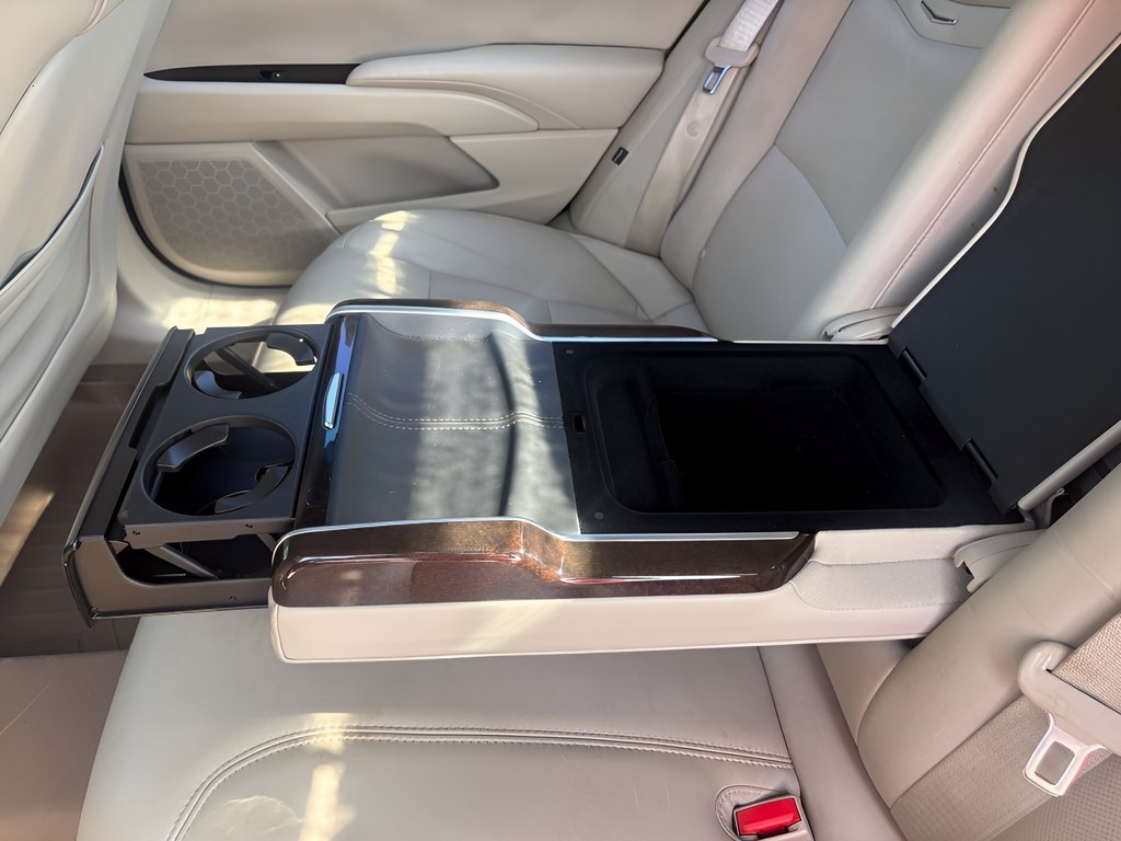 2014 Cadillac XTS - $10,995