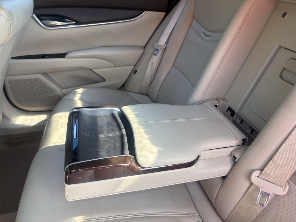 2014 Cadillac XTS - $10,995