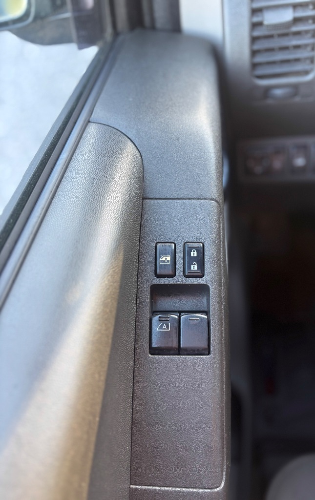 2015 Nissan Frontier - $11,995