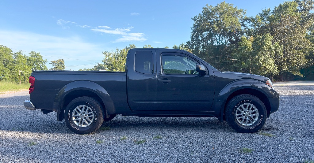 2015 Nissan Frontier - $11,995