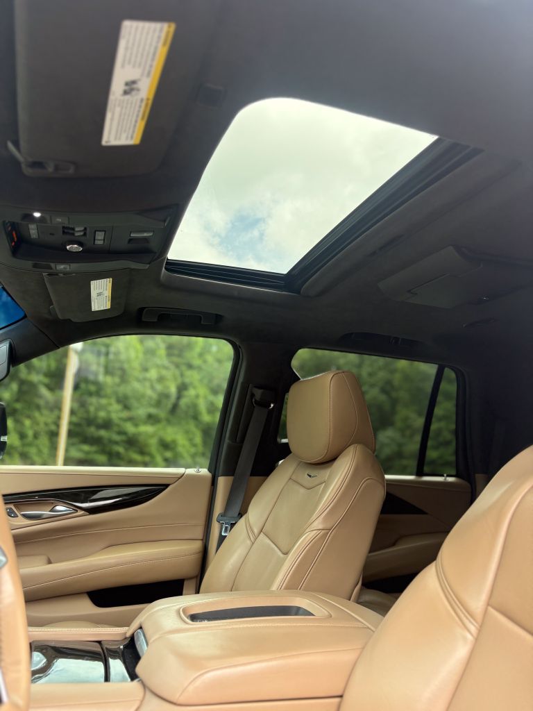 2018 Cadillac Escalade - $26,995