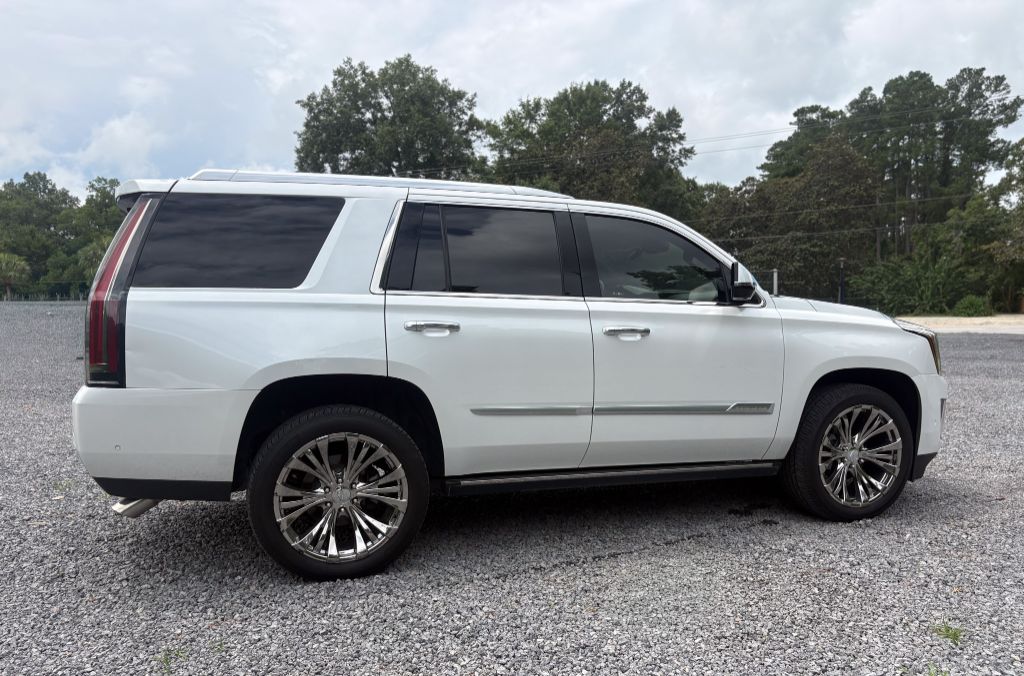 2018 Cadillac Escalade - $26,995
