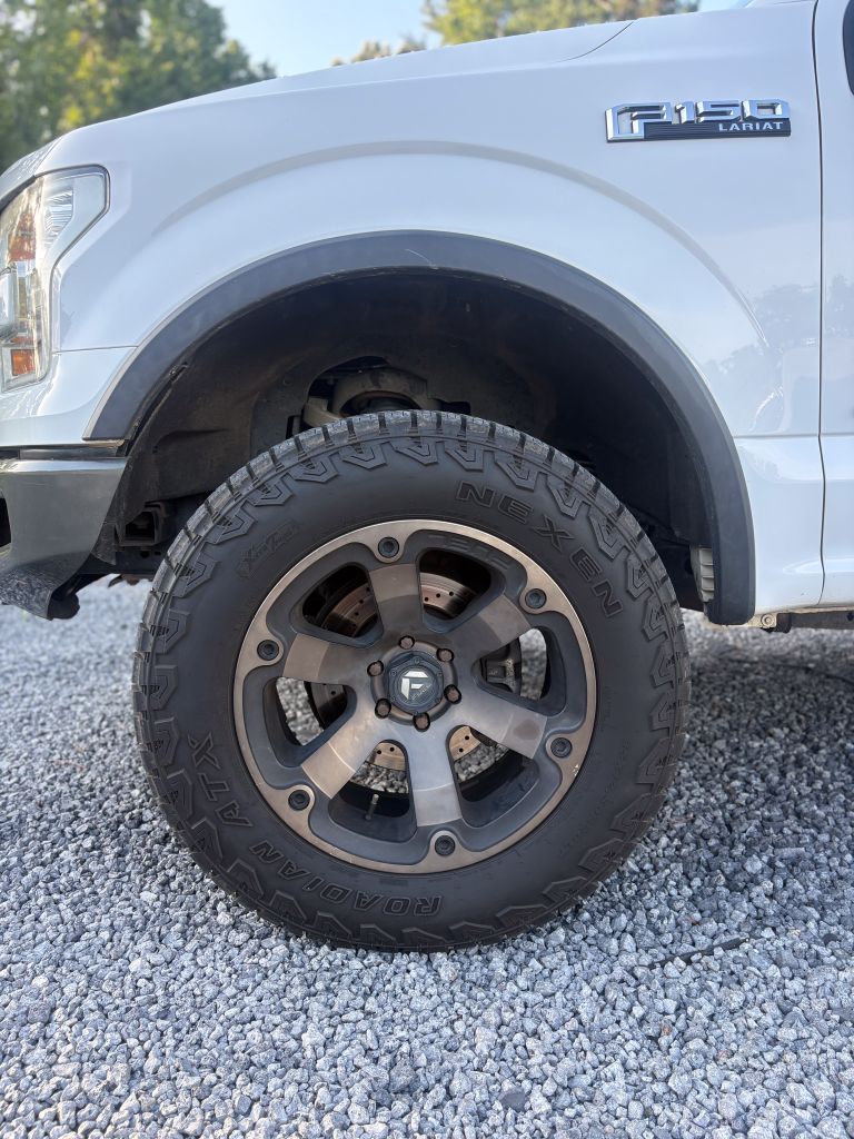 2017 Ford F150 - $21,500
