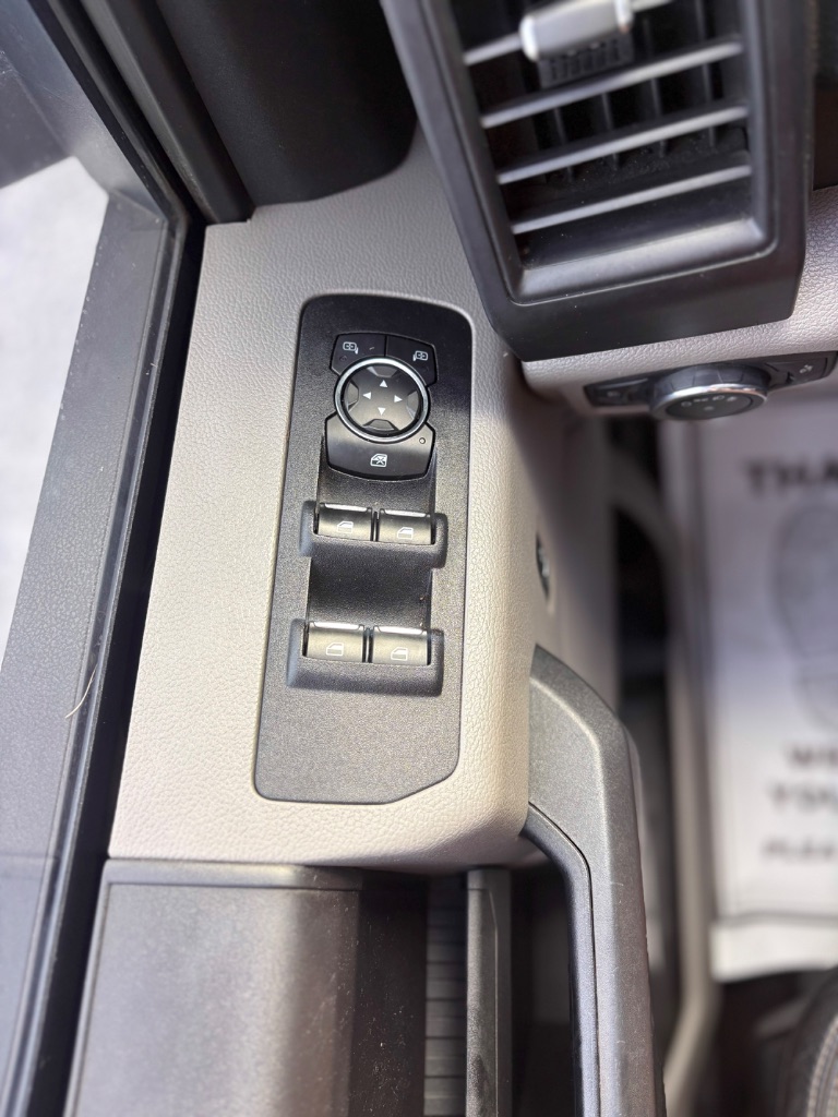 2018 Ford F150 - $17,995