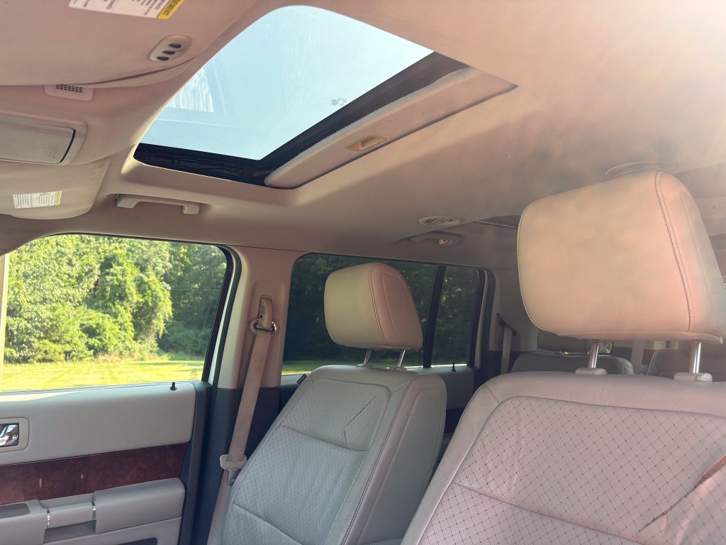 2010 Ford Flex - $6,995