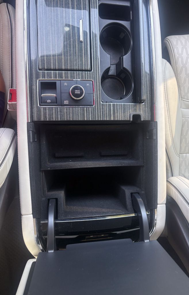 2022 Lincoln Navigator - $49,500