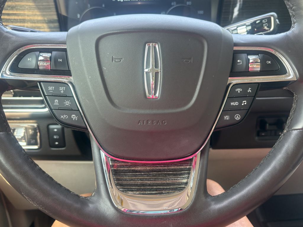 2022 Lincoln Navigator - $49,500