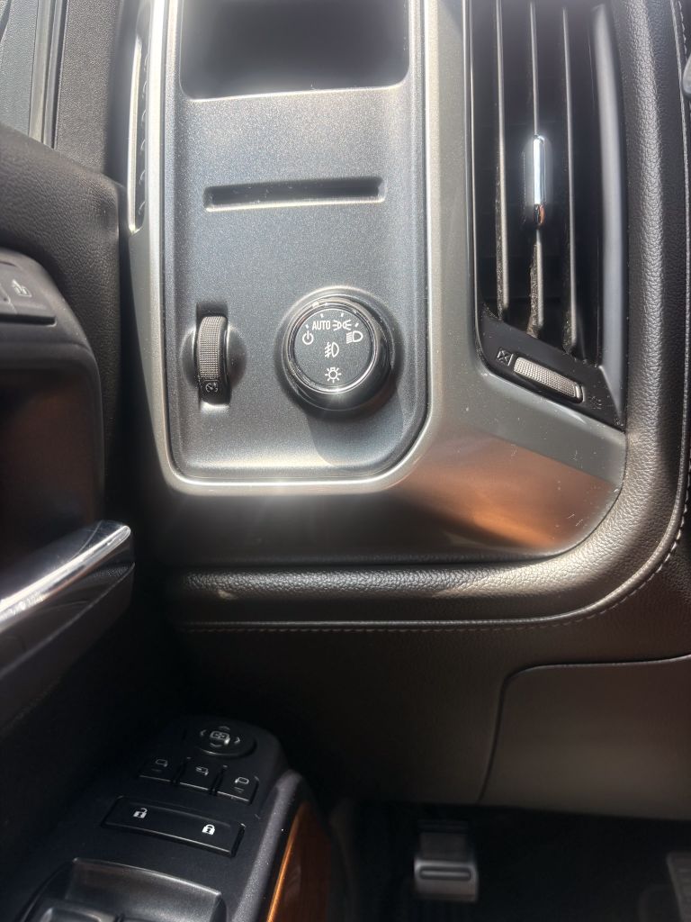 2018 Chevrolet Silverado - $16,995