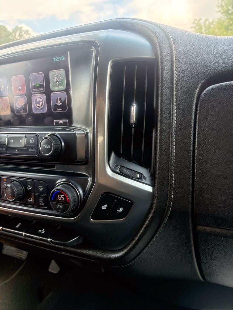2018 Chevrolet Silverado - $16,995