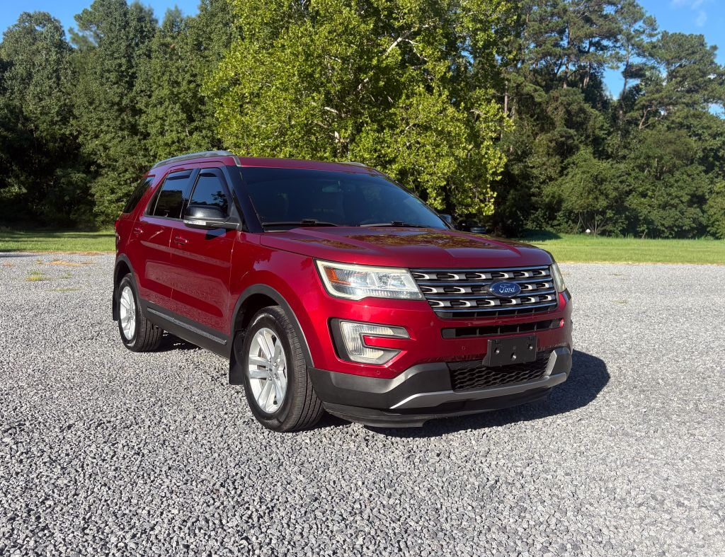 2017 Ford Explorer - $12,995