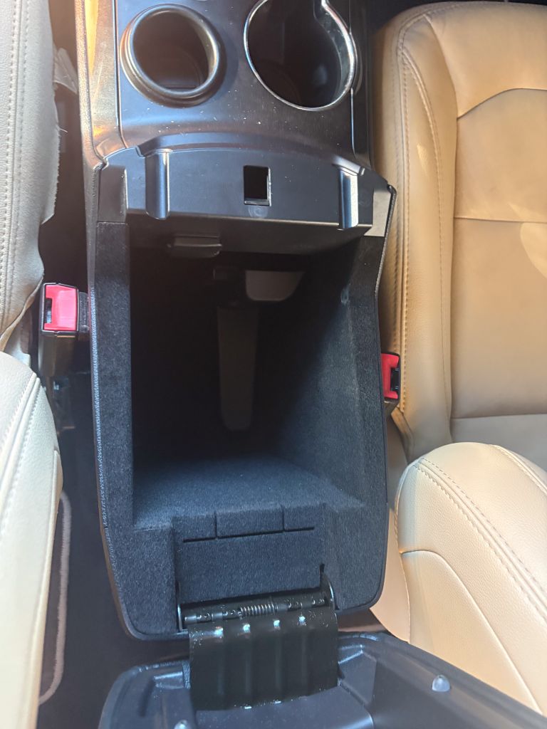 2017 Ford Explorer - $12,995