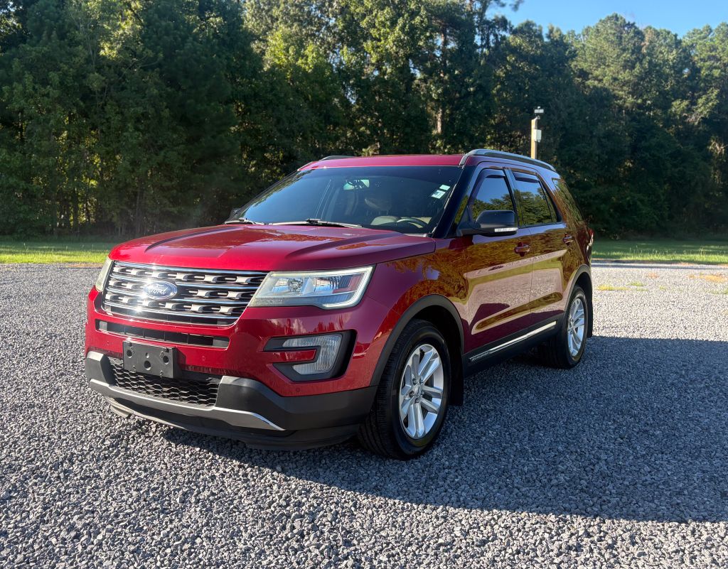 2017 Ford Explorer - $12,995