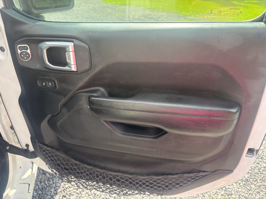 2021 Jeep Wrangler - $31,500