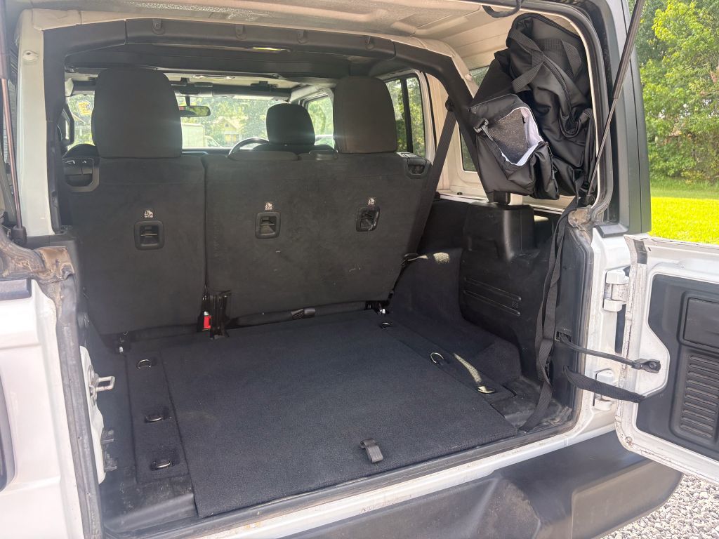 2021 Jeep Wrangler - $31,500