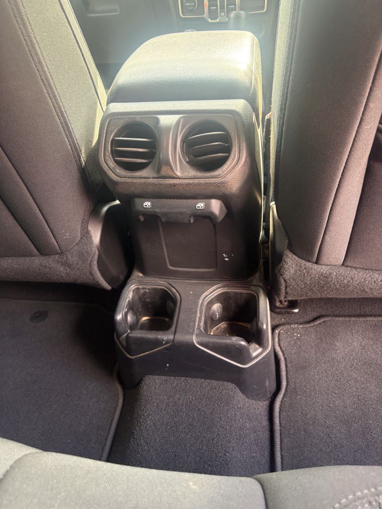 2021 Jeep Wrangler - $31,500