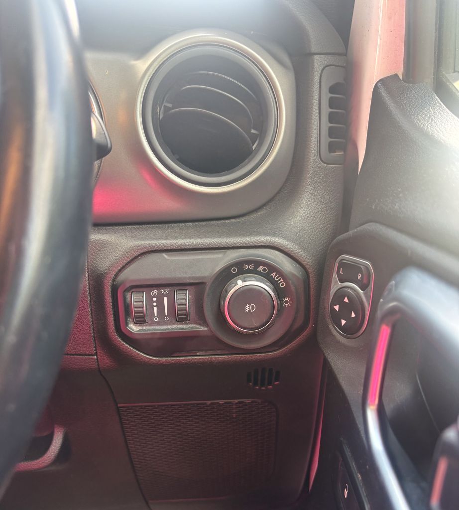 2021 Jeep Wrangler - $31,500
