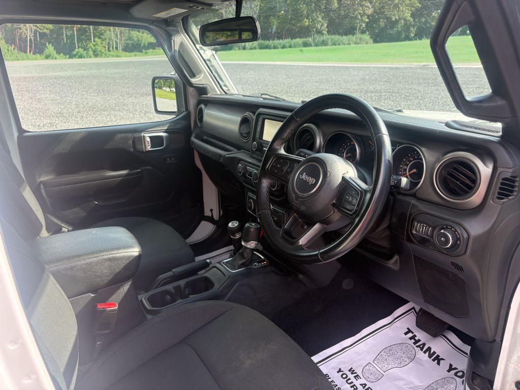2021 Jeep Wrangler - $31,500