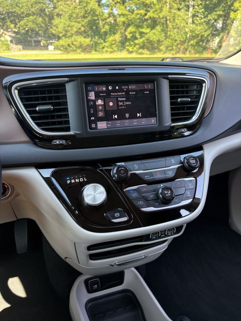 2024 Chrysler Voyager - $19,995