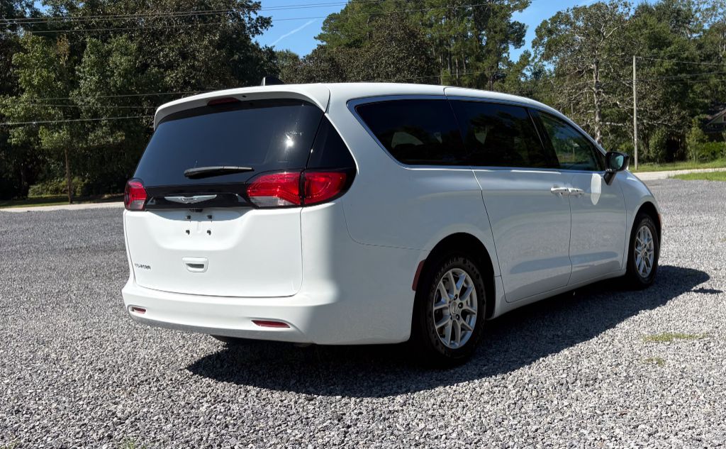 2024 Chrysler Voyager - $19,995
