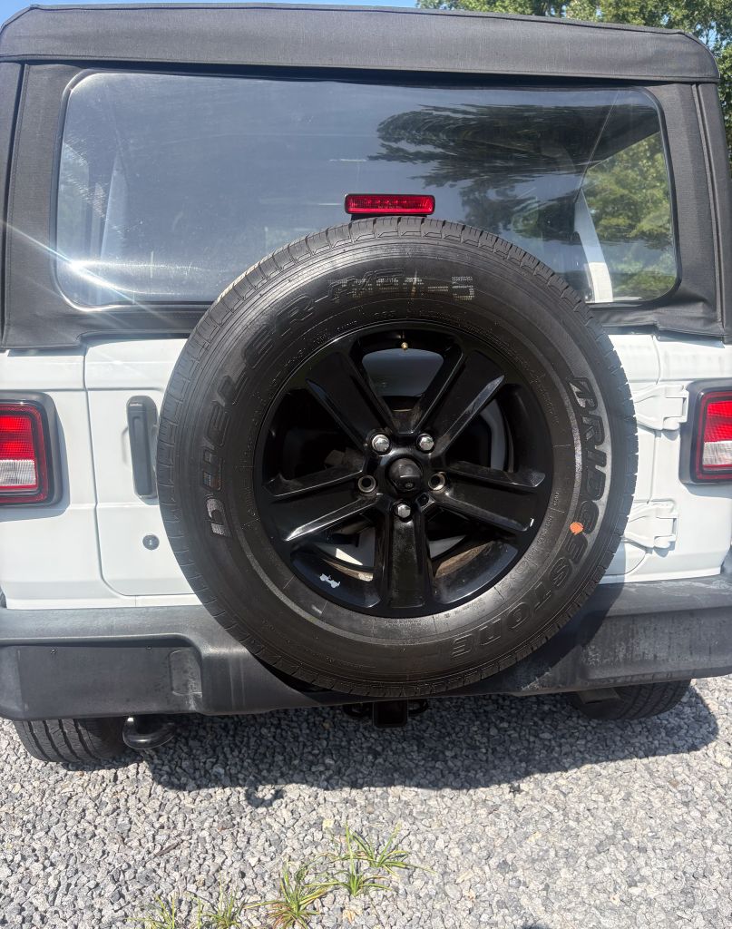 2018 Jeep Wrangler - $29,500