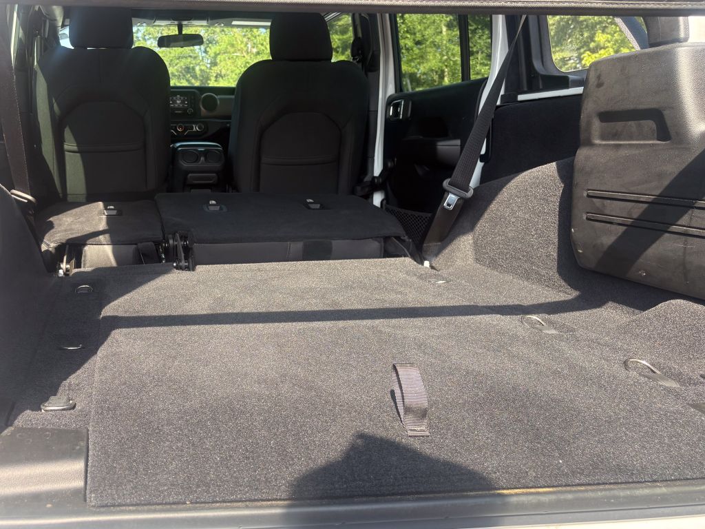 2018 Jeep Wrangler - $29,500