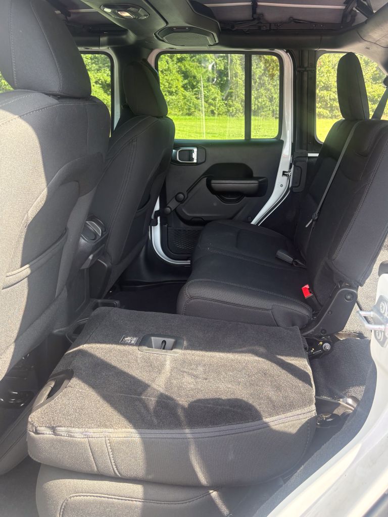 2018 Jeep Wrangler - $29,500