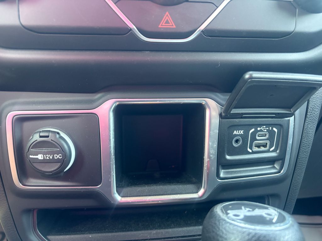 2018 Jeep Wrangler - $29,500