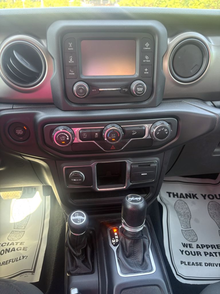 2018 Jeep Wrangler - $29,500