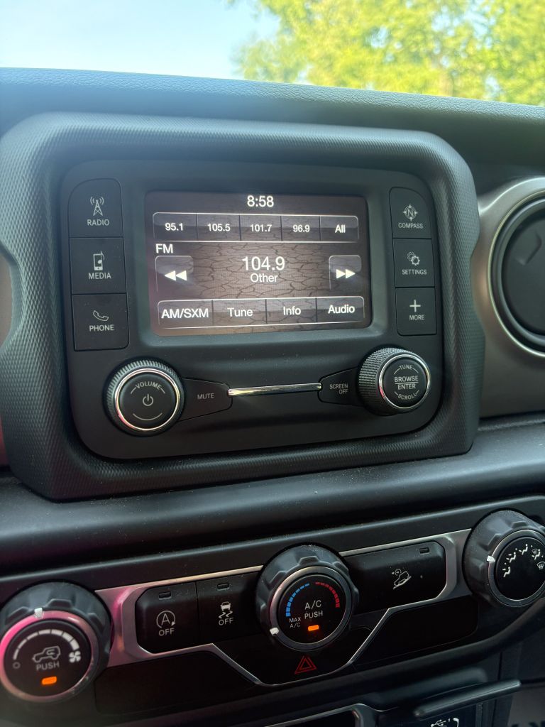 2018 Jeep Wrangler - $29,500
