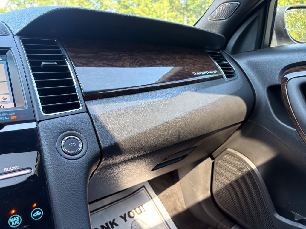 2018 Ford Taurus - $14,995
