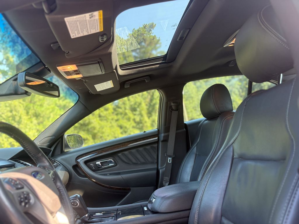 2018 Ford Taurus - $14,995
