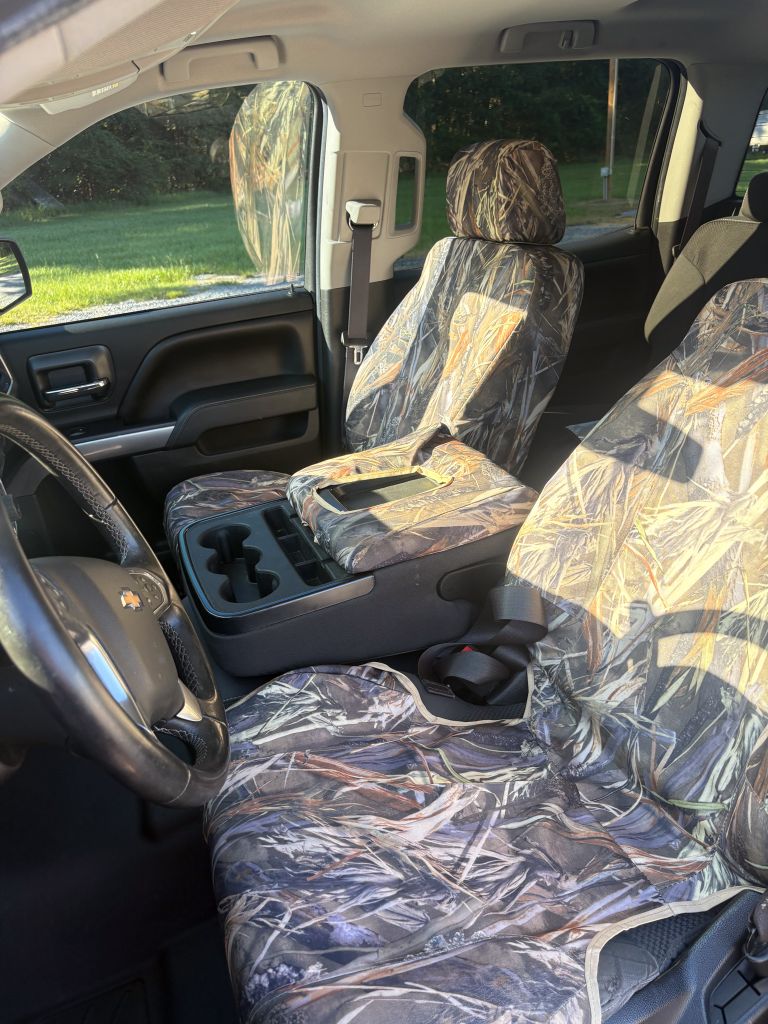 2016 Chevrolet Silverado - $17,995