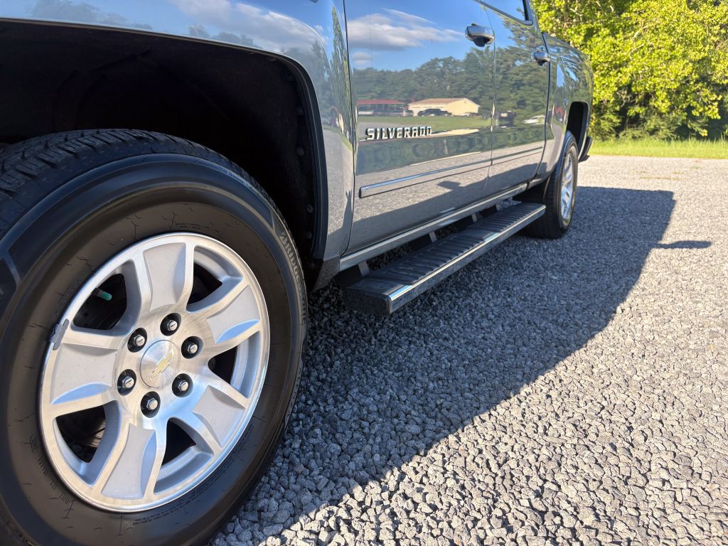 2016 Chevrolet Silverado - $17,995