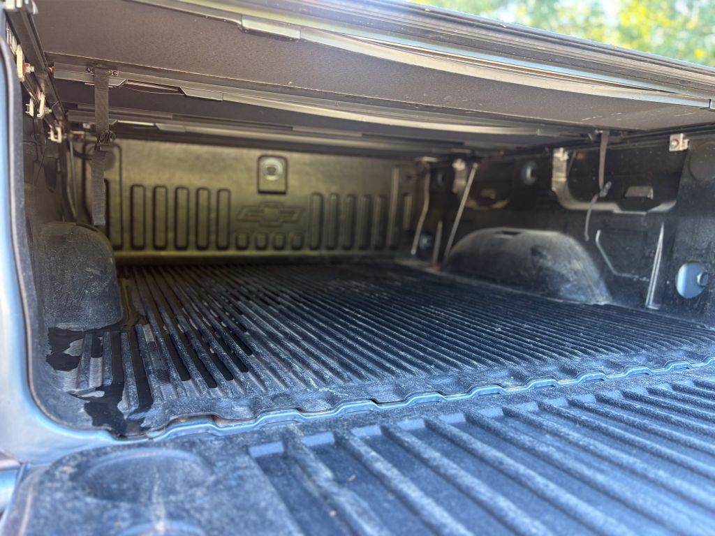 2016 Chevrolet Silverado - $17,995