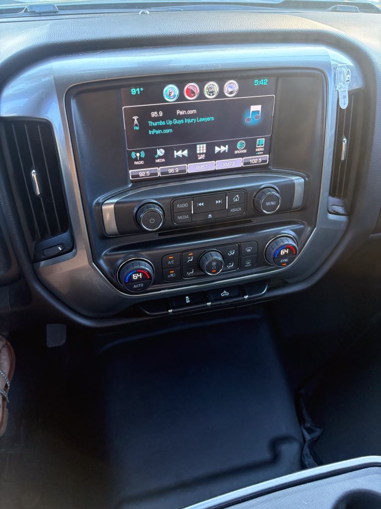 2016 Chevrolet Silverado - $17,995